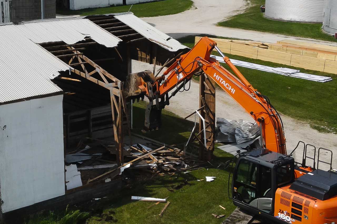 Cover's Construction | Demolition & Clean-Up | Pole Barn Site